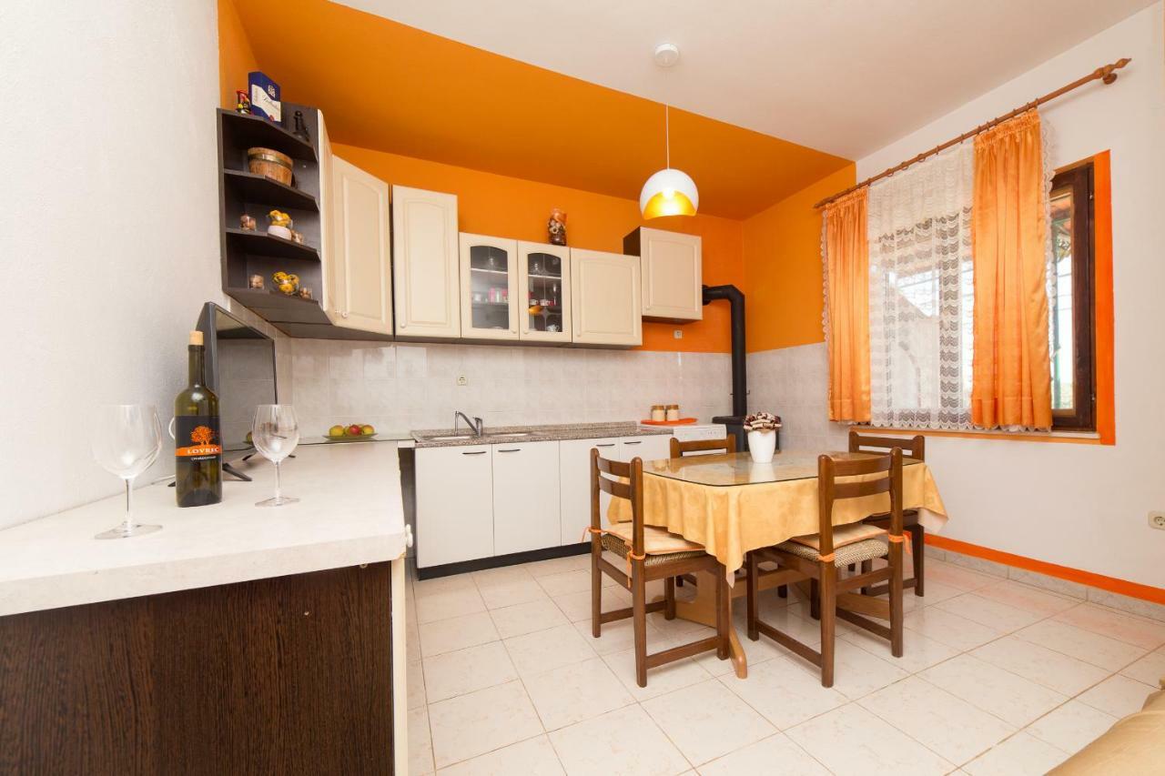 Guest House Pelja Plano 外观 照片