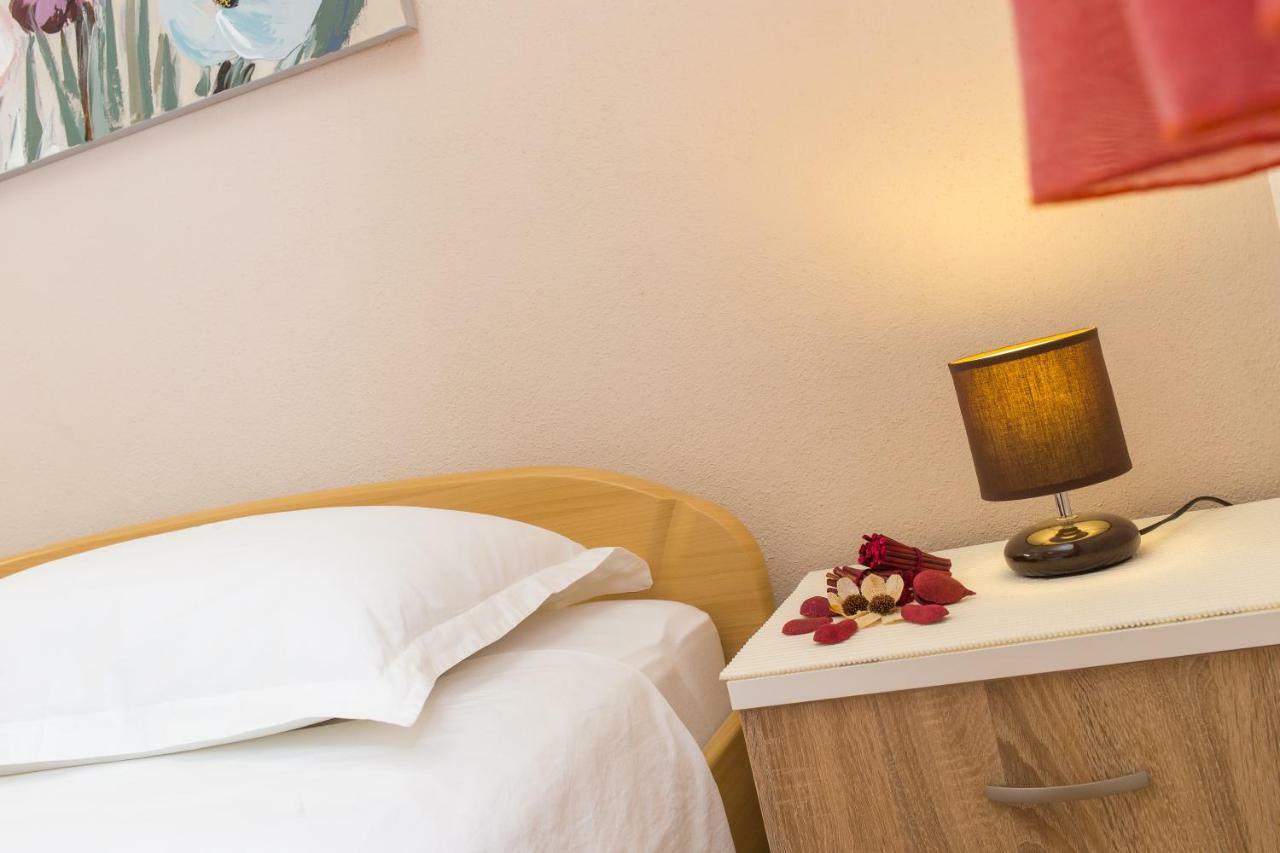 Guest House Pelja Plano 外观 照片