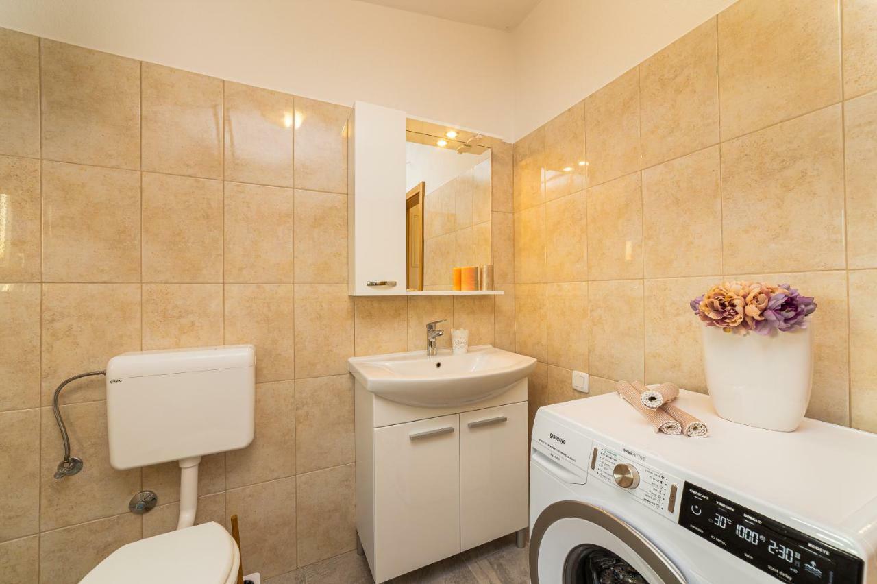 Guest House Pelja Plano 外观 照片